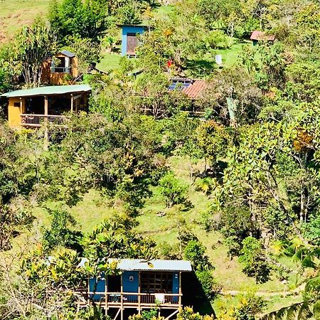 La Casa De Loto Retreat กัวตาเป ภายนอก รูปภาพ