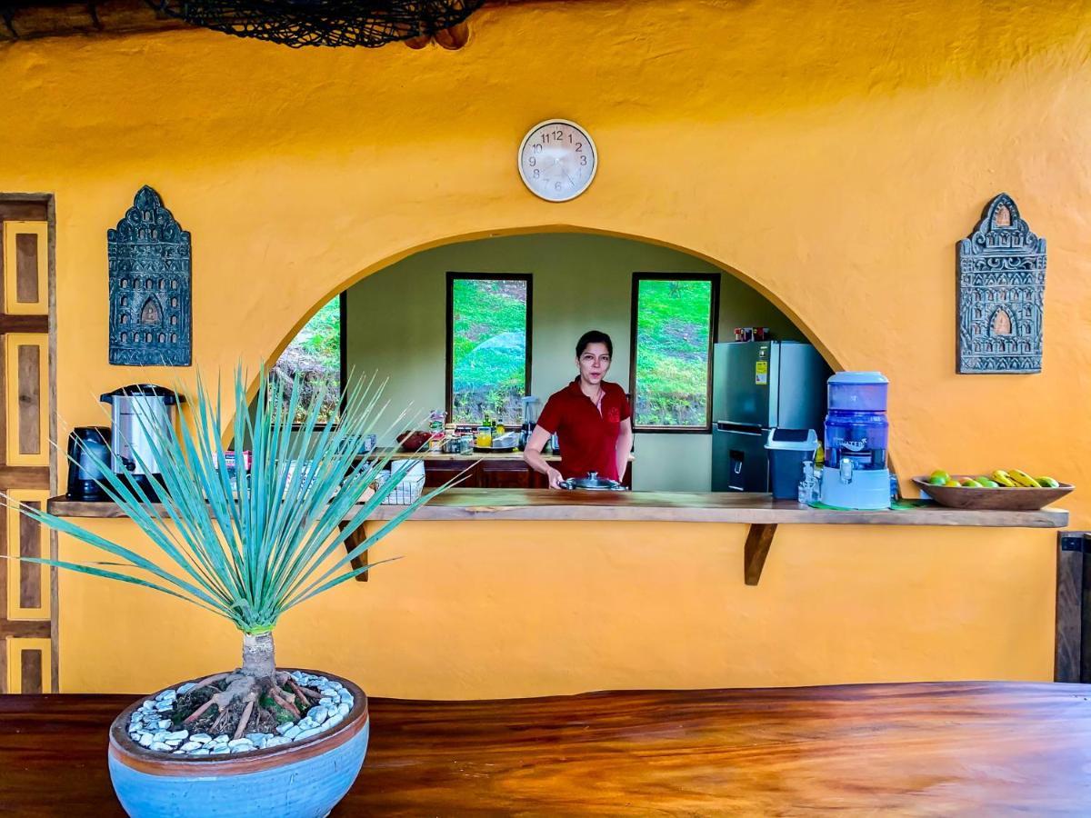 La Casa De Loto Retreat กัวตาเป ภายนอก รูปภาพ